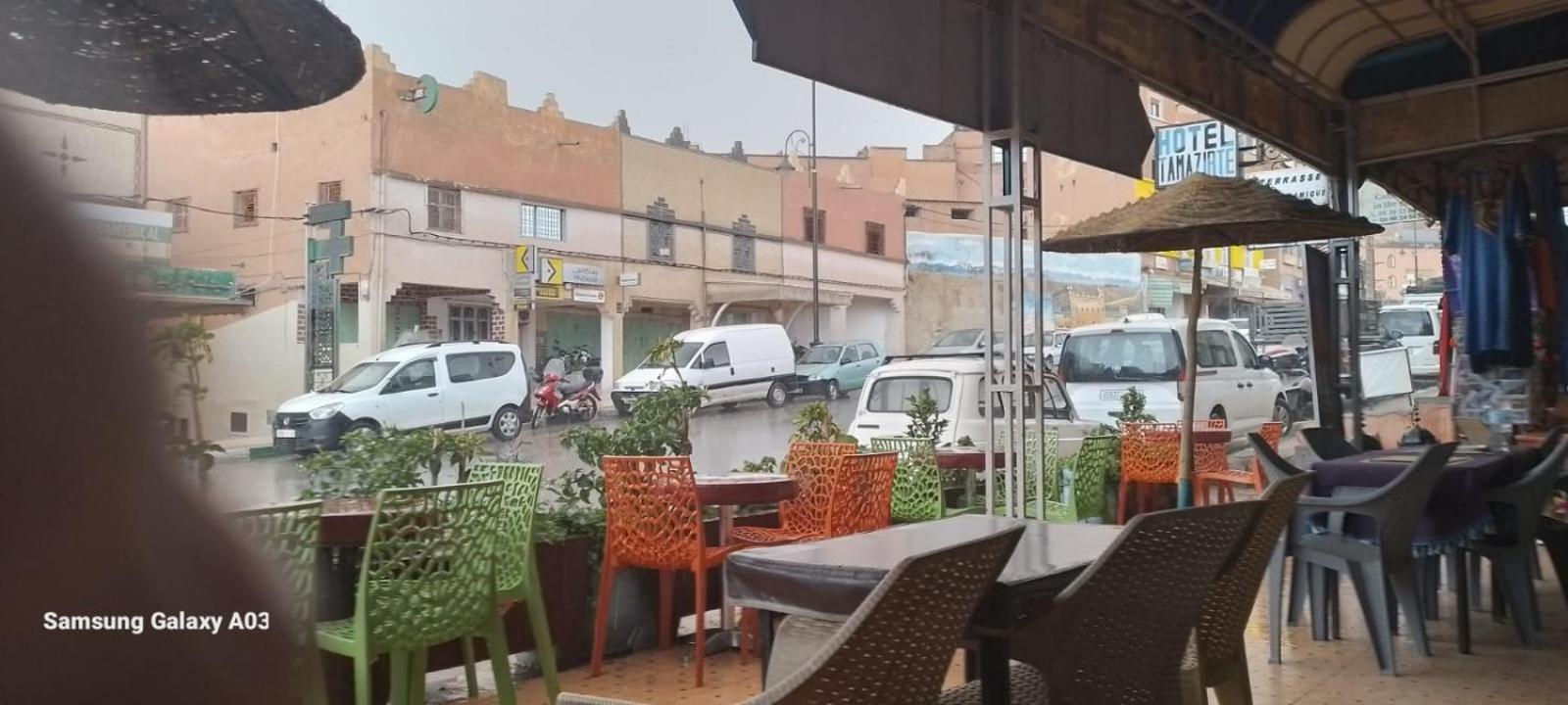Auberge Restaurant Rooftop Tamazirt Boumalne Dades Exterior photo