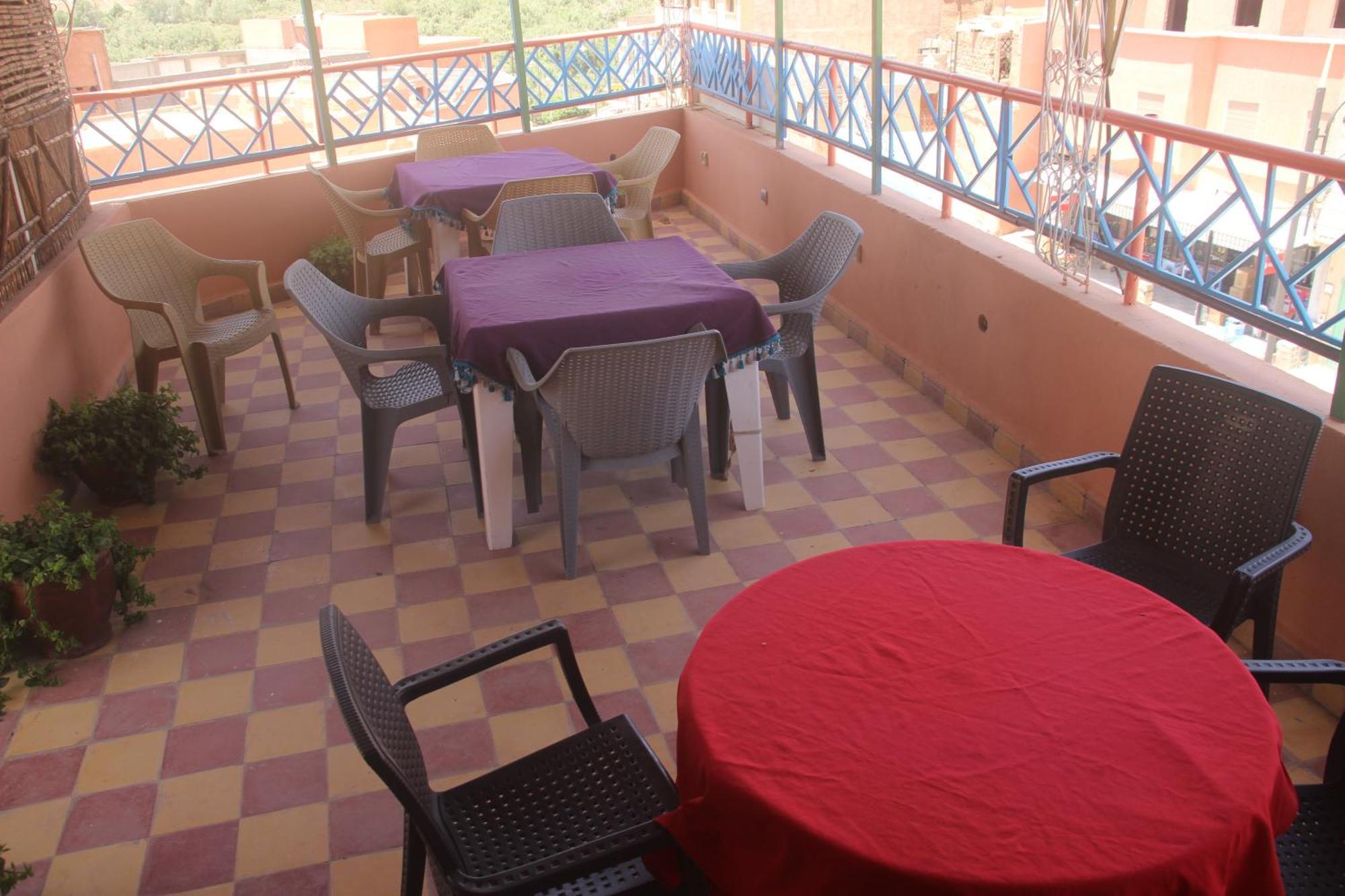 Auberge Restaurant Rooftop Tamazirt Boumalne Dades Exterior photo