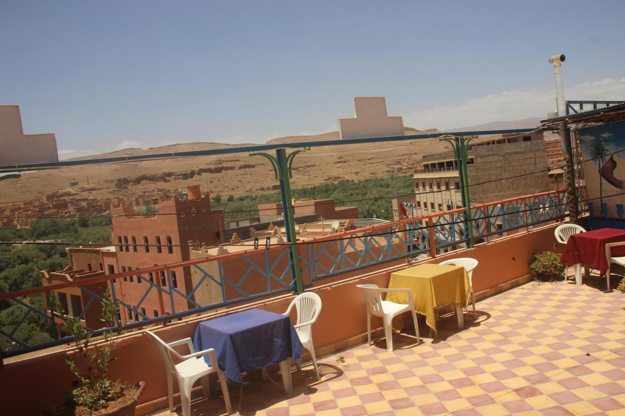 Auberge Restaurant Rooftop Tamazirt Boumalne Dades Exterior photo