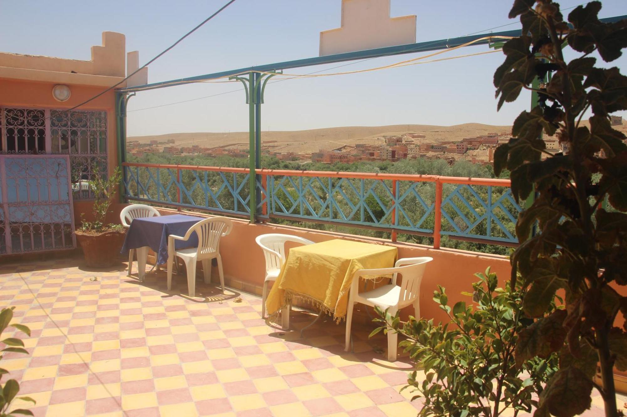 Auberge Restaurant Rooftop Tamazirt Boumalne Dades Exterior photo
